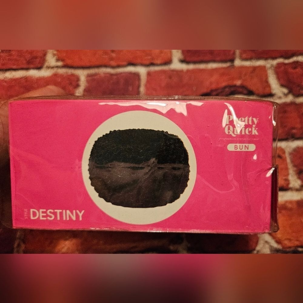 Outre - Pretty Quick- Bun- Destiny -‎ 51 Gray. Premium synthetic fiber - Picture 3 of 10